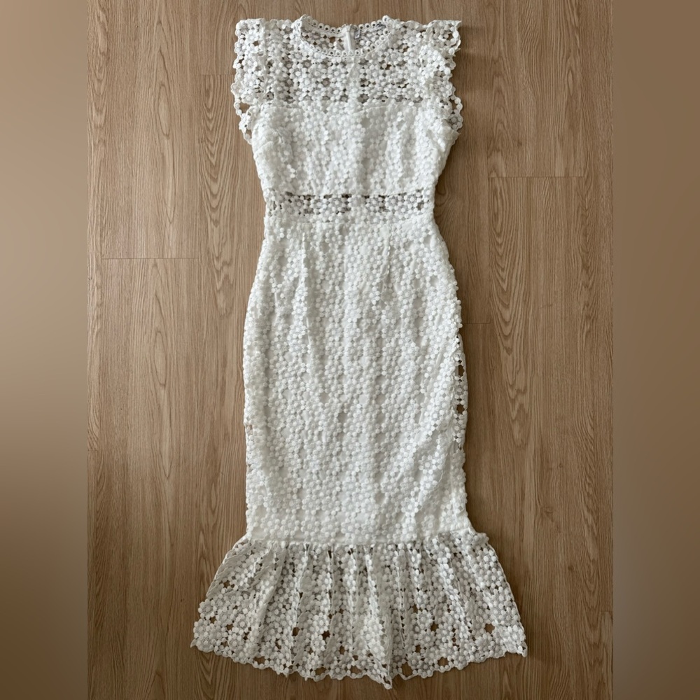 Petal & pup crochet lace fitted bodycon midi dress nwot - Picture 5 of 5